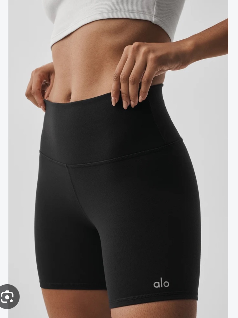 Alo Yoga Women’s Black Airbrush High Rise Biker Short Small